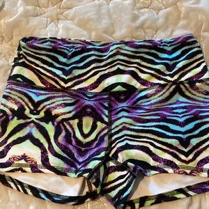 2pood CrossFit short size large